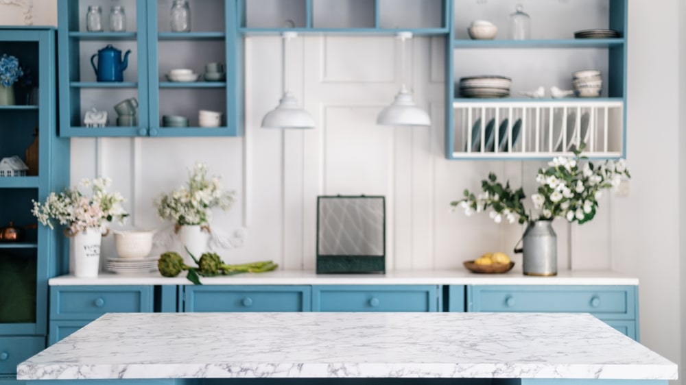 Empty,Marble,Kitchen,Island,With,Clean,Surface,In,Blue,Vintage